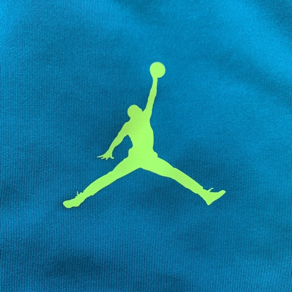 Jordan Flight Performance Basketball Top - Picture 4 of 8
